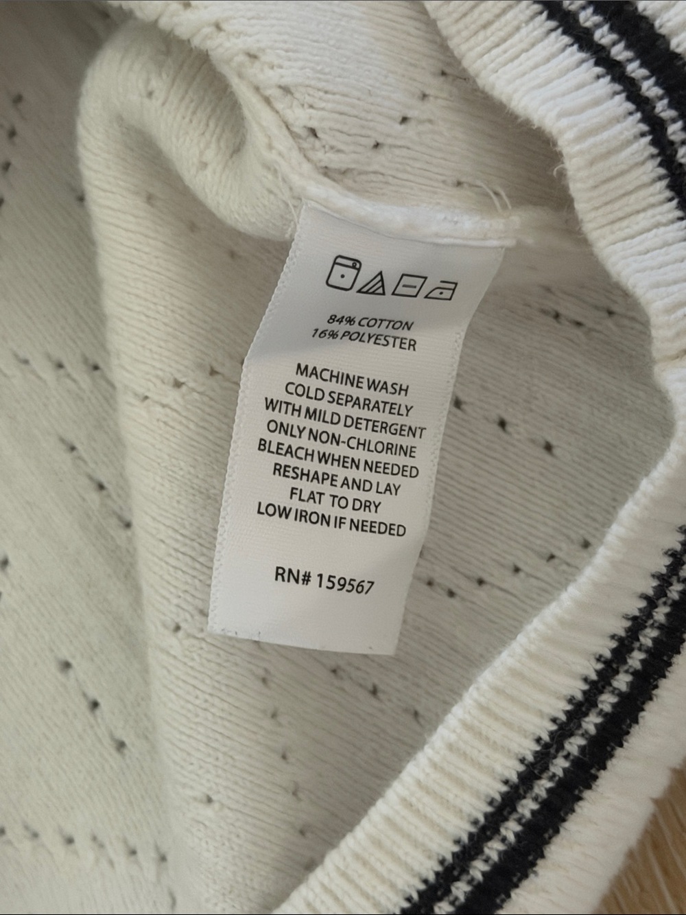 Willow & Wind | White Sleeveless Knit Tank with Black Trim | size XL - Picture 3 of 4